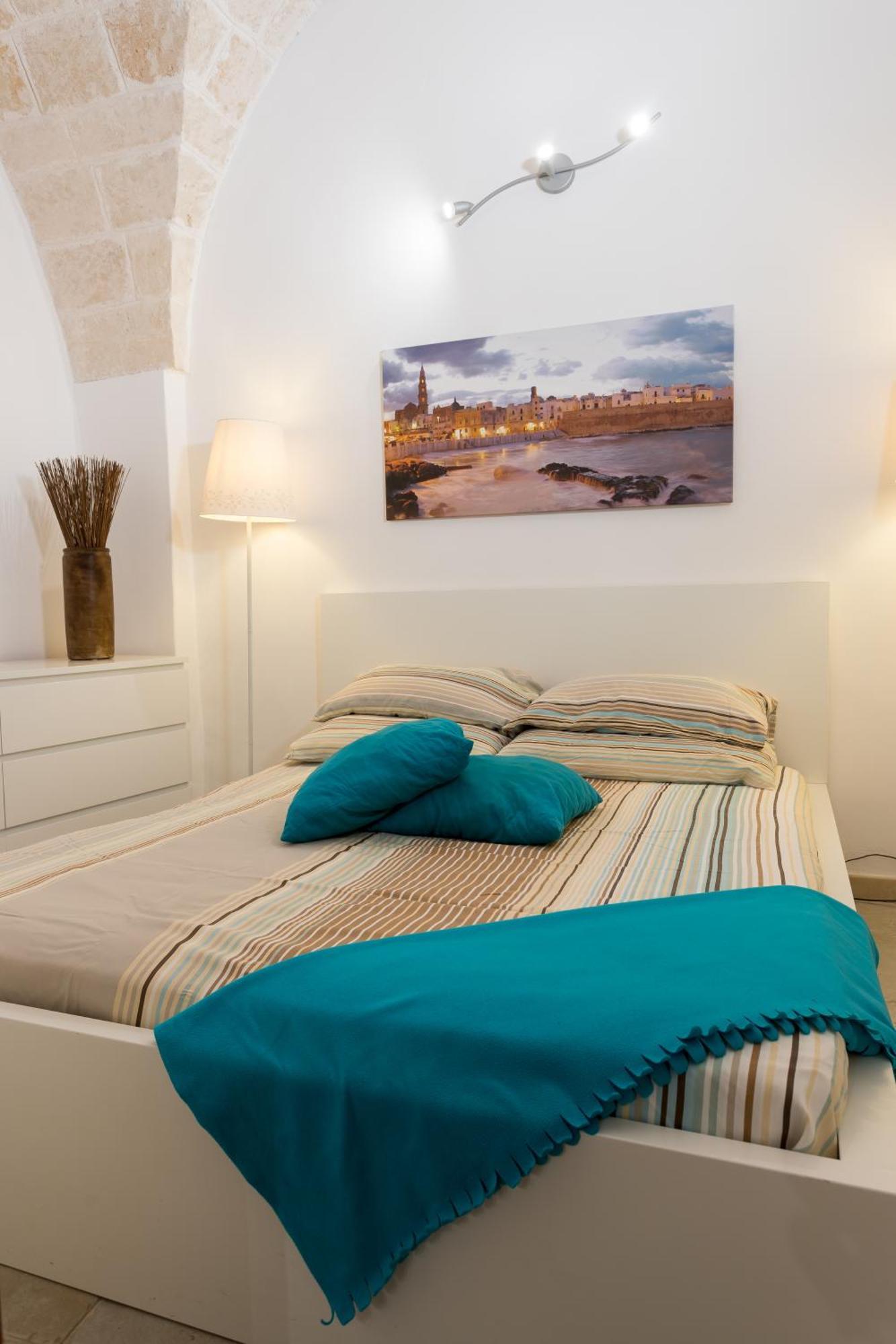 Victoria Apartments โมโนโปลี ภายนอก รูปภาพ